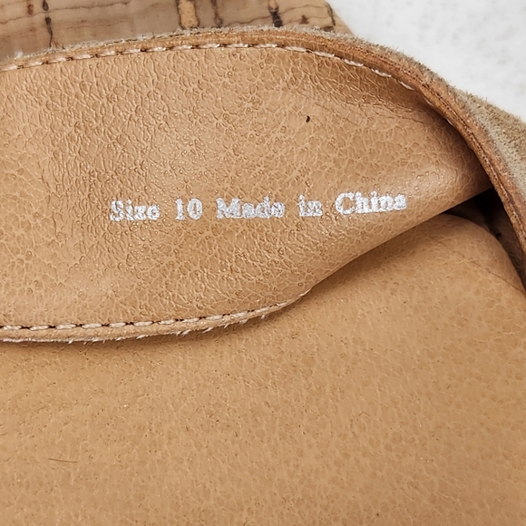 Dolce Vita Beige Tan Suede Leather Open Toe Chunky Heel Sandals Womens Size 10 - Picture 11 of 12